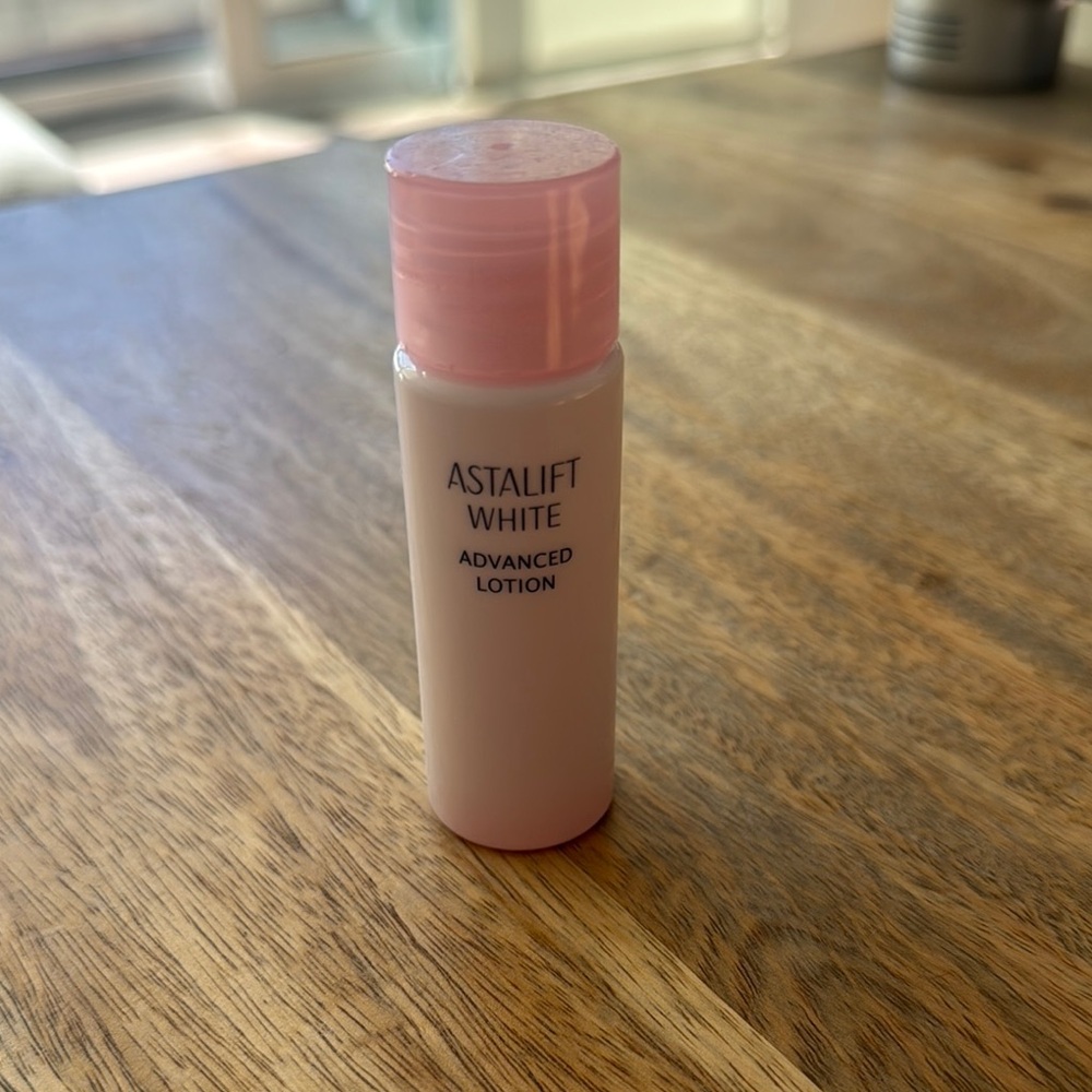 Astalift ASTALIFT White Advanced Drawtion (30ml) Lotion, Quasi Drug